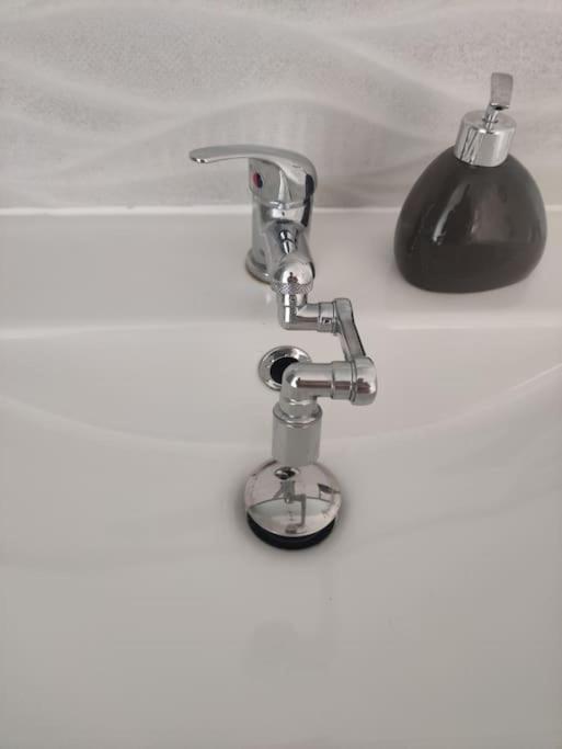 Le Petit Cocon Apartment Montbozon Bagian luar foto